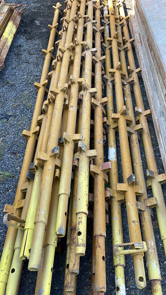 32x16' Used Kwikstage Package