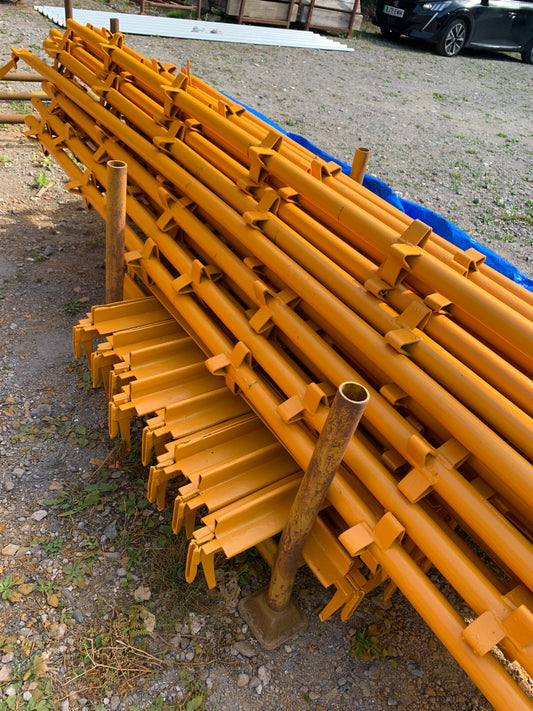32’x16' Refurbished Kwikstage Package